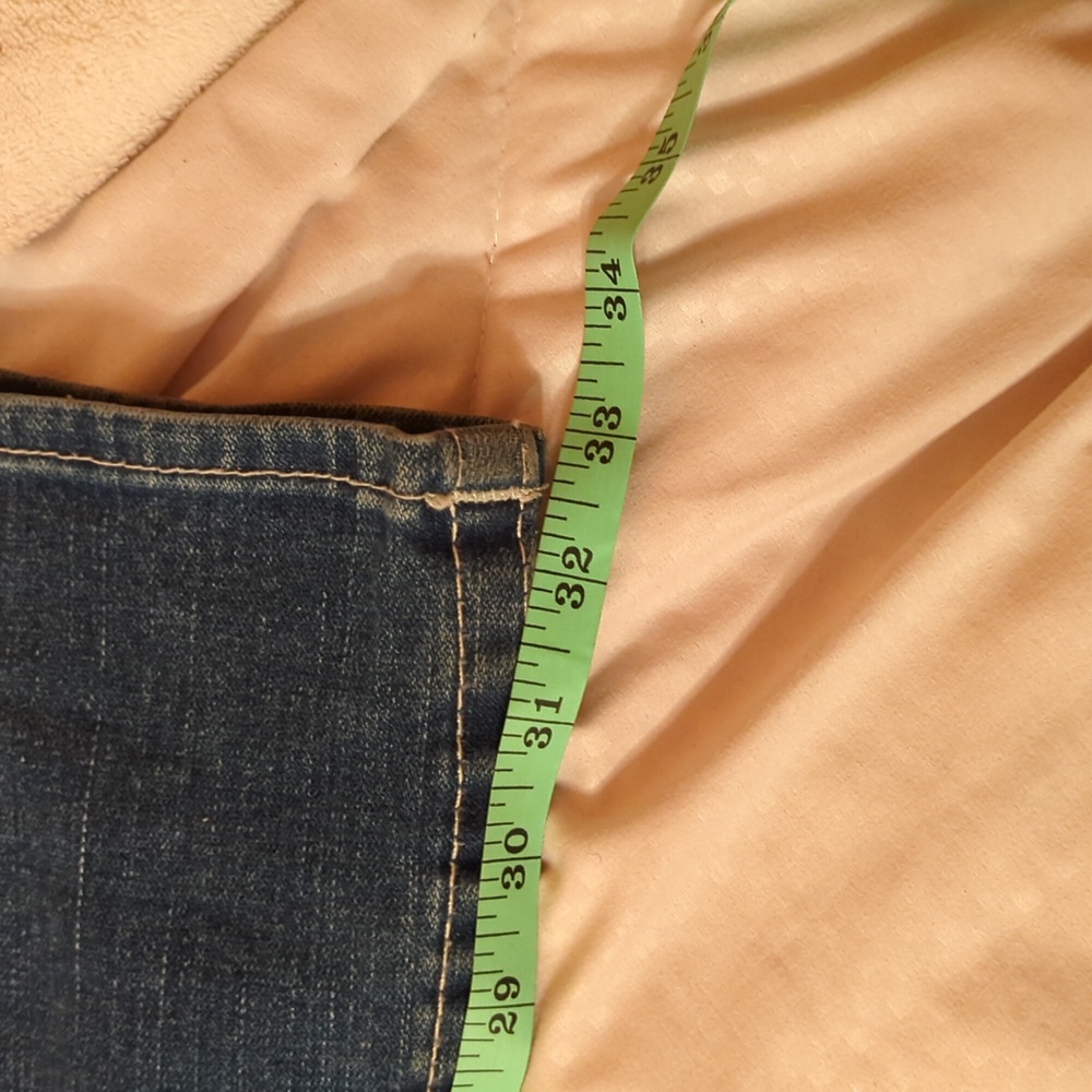True Religion jeans - Picture 9 of 10
